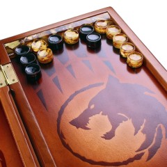 Нарды деревянные подарочные «Волк» из массива дерева с янтарной мозаикой