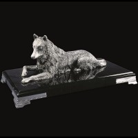 Серебряная статуэтка «Волк»