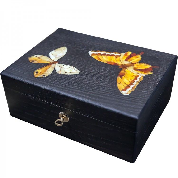 Подарочная шкатулка «Бабочки» из морёного дуба и янтаря