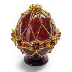Красивое пасхальное яйцо из янтаря «Лето»