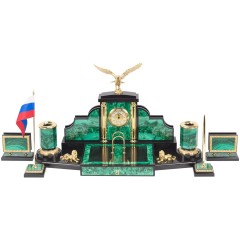 Настольный набор «Орёл» с лампой (малахит) для интерьера кабинета руководителя