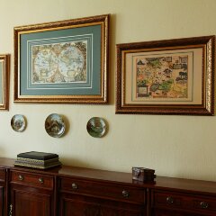 Старая карта в античном багете «Большая карта мира» 1683 г. (копия)