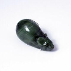 Маленький сувенир «Мышка» из зелёного нефрита