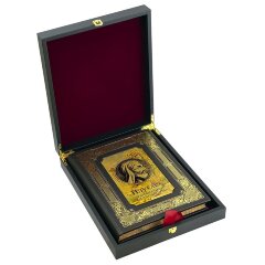 Подарочная книга «Плутарх. Сравнительные жизнеописания» в кожаном переплёте