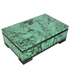 Плоская шкатулка «Стандарт» из горных минералов (уральский малахит, долерит)