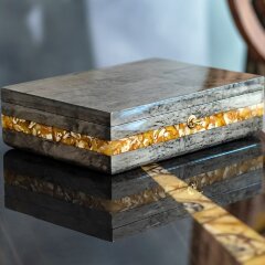 Подарочная шкатулка «DIPLOMAT» из карельской берёзы и янтаря