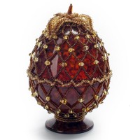 Украшенное пасхальное яйцо из янтаря «Осень»