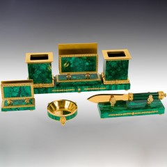 Визитница настольная «Герб России» из малахита в подарок руководителю