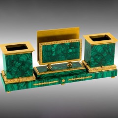 Визитница настольная «Герб России» из малахита в подарок руководителю