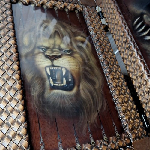 Большие резные нарды «Медведь и лев» из массива дерева