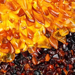 Прикроватная лампа «FAVOURITE» из натурального балтийского янтаря