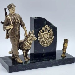 Письменный прибор «Пограничный отряд» (визитница, подставка для ручек) в подарок на День погранвойск