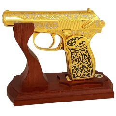 Золотой пистолет