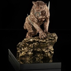 Скульптурная композиция из бронзы «Тигр на скале» в подарок мужчине