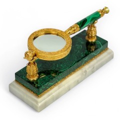 Лупа настольная «Малахит» с позолоченным декором в подарок руководителю