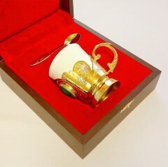 Кофейная чашка с малахитом