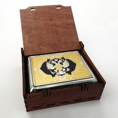 Позолоченный портсигар «Герб России» на 20 сигарет