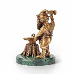 Бронзовая фигурка «Гном кузнец» в подарок металлургу