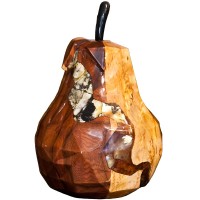 Эксклюзивный сувенир «Груша» из массива дерева и янтаря