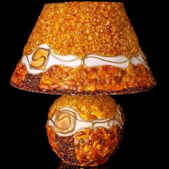 Настольная лампа «VITALUCE» с янтарной мозаикой в подарок жене