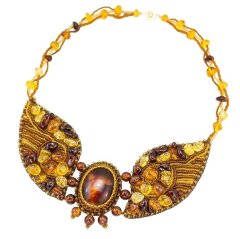 Колье из янтаря «Крылья»