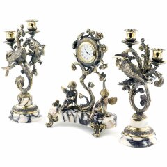 Каминные часы из бронзы «Колибри» с канделябрами на натуральном камне (мрамор)