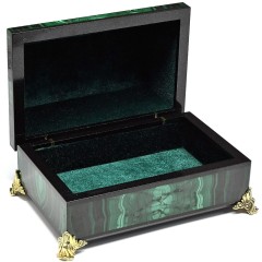 Малахитовая шкатулка «Каменный цветок» с бронзовым декором (золочение)
