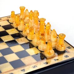 Малые шахматы из янтаря «Стиль» с фигурами
