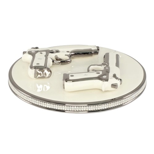 Интерьерная тарелка «Пистолеты» (платина)