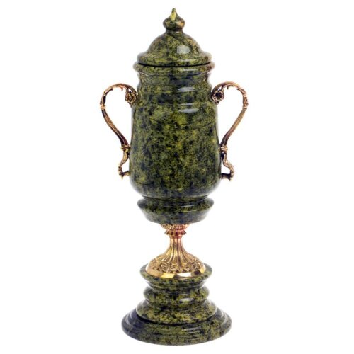 Интерьерная ваза из камня «Кубок» (змеевик) в подарок руководителю