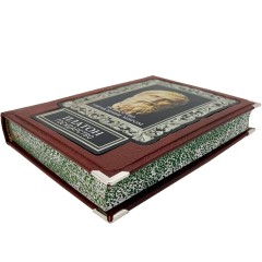Подарочная книга в кожаном переплёте «Искусство управления миром. Платон. Государство» купить в подарок руководителю