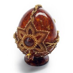 Красивое пасхальное яйцо из янтаря «Солнечный цветок»