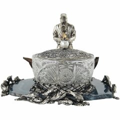 Хрустальная икорница «Старик с неводом» на срезе голубого агата