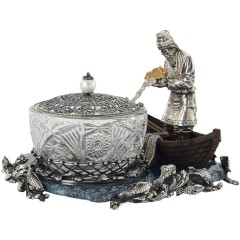 Хрустальная икорница на агате «Старик с неводом» — настоящие произведения искусства
