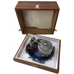 Хрустальная икорница на агате «Старик с неводом» — настоящие произведения искусства