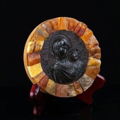 Настольная икона «Пресвятая Богородица» из натурального балтийского янтаря