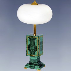Настольная лампа «Казбек» из натурального камня малахит для рабочего стола