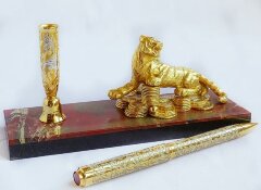 Ручка на подставке «Тигр»