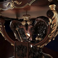 Резной шахматный стол «Герб Российской империи» из массива дуба