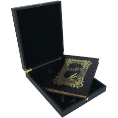 Подарочная книга «Семейная летопись» в кожаном футляре