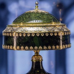 Настольная лампа «ВОСТОК» из натурального камня нефрит для рабочего стола