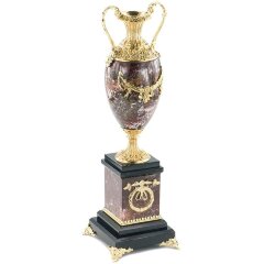 Стильная ваза для цветов «Антик» из камня