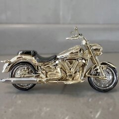 Сувенирная модель мотоцикла из серебра в подарок коллекционеру