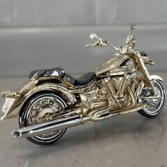 Сувенирная модель мотоцикла из серебра в подарок коллекционеру