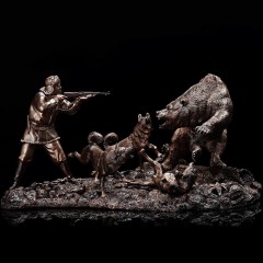 Интерьерная композиция «Охота на медведя» из бронзы в подарок охотнику