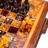 Шахматы подарочные в ларце из морёного дуба и янтаря «Царские» — практичный подарок на день рождения мужчины 