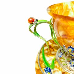 Чайная чашка из янтаря «Ирис»