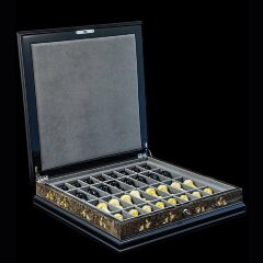 Шахматный ларец «Антик» из карельской берёзы и янтаря