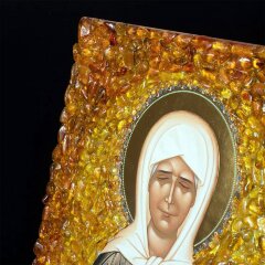 Настольная икона «Святая Блаженная Матрона» из янтаря