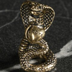 Подарочная фигурка змея «Кобра с сердцем» в подарок к новому 2025 году